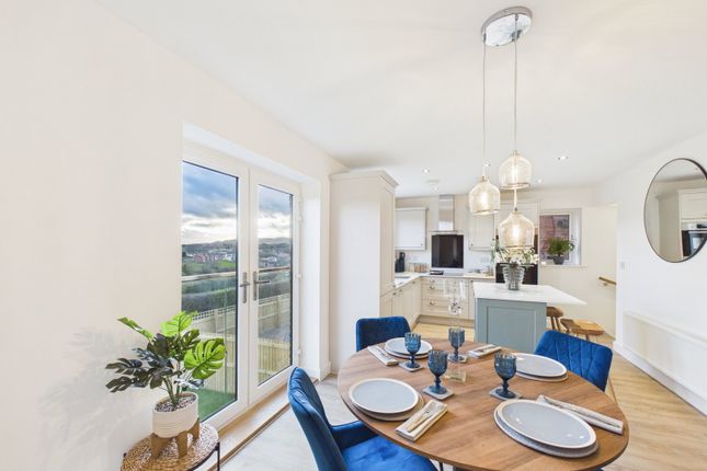 17,Eskdale View, Joseph Banks Drive, Whitby photo 4
