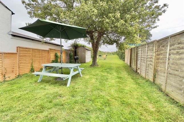 Cottage for sale in Norton Green, Freshwater