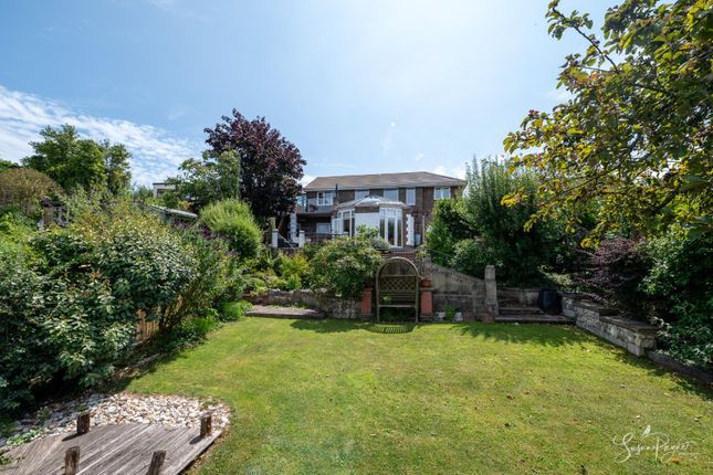 Thumbnail Detached house for sale in Main Road, Havenstreet, Ryde