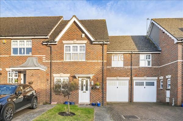 Property for sale in Colenso Drive, Mill Hill, London