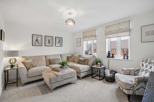 28 Baileys Crescent, Abingdon photo 3