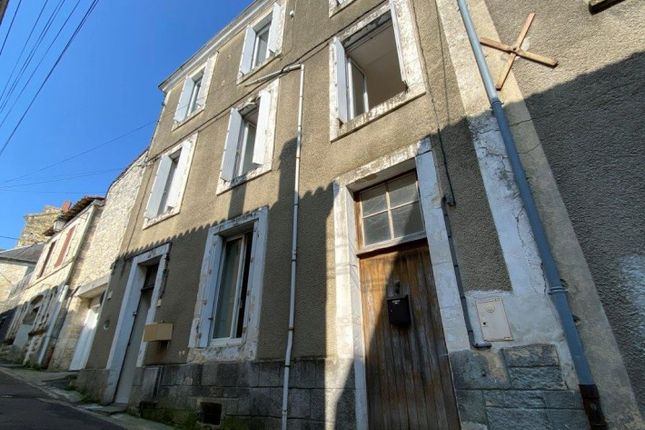 Thumbnail Apartment for sale in Ruffec, Poitou-Charentes, 16700, France