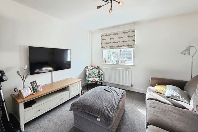 2, Apperdale, Bradford photo 4