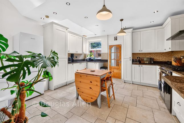 22, Glenthorne Road, London photo 3