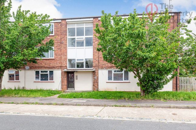 Thumbnail Flat for sale in Weekes Drive, Slough