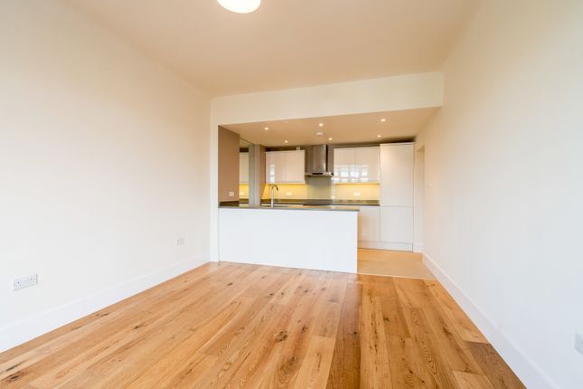 Thumbnail Flat to rent in Grove End Gardens, Grove End Road, St John's Wood, London