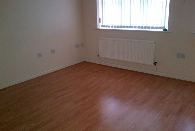 Greenhaven Drive, Thamesmead, London photo 5