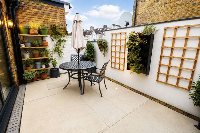 30, Kellino Street, London photo 3