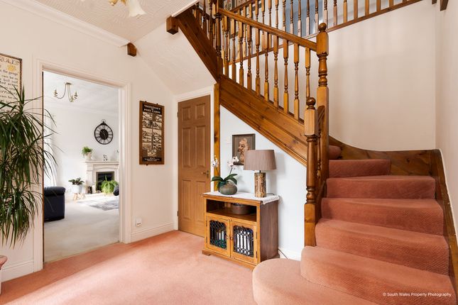 4, Cwrt St Cyres, Penarth photo 2