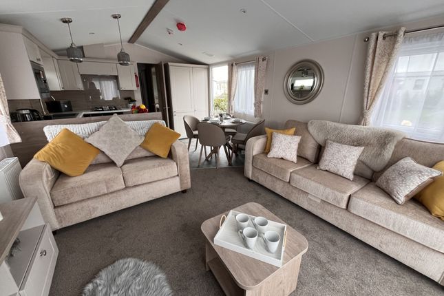 Willerby Salisbury, Poulton Plaiz Holiday Park Ltd, Poulton-le-Fylde photo 5