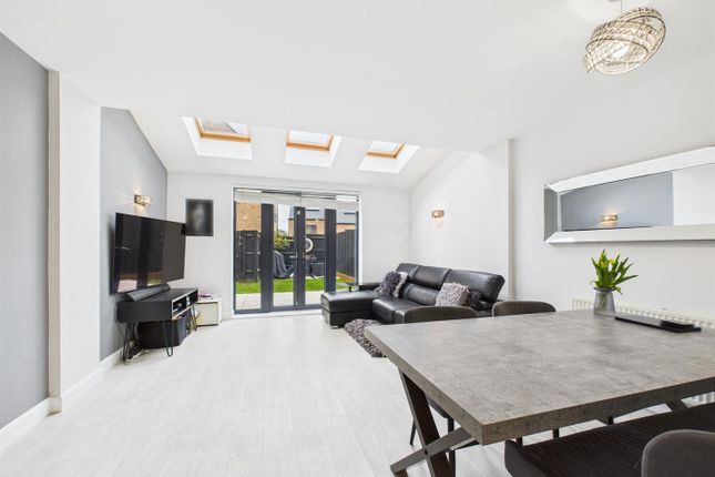 33, Cane Hill Drive, Coulsdon photo 2