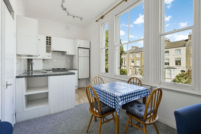 Flat B, 65, Tufnell Park Road, London photo 4