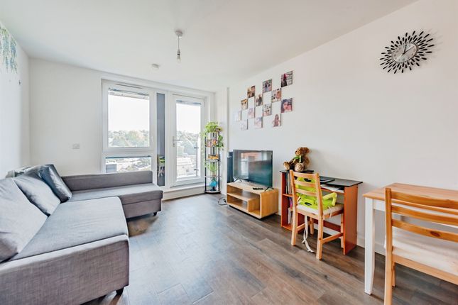 1-bed flat on Flat 102, Picture House, 1, Marketfield Way, Redhill, £235,000