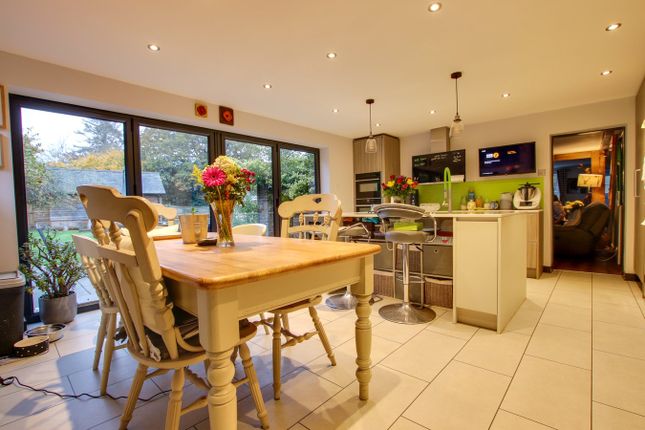 1 Elm View, Lucky Lane, Lymington photo 4