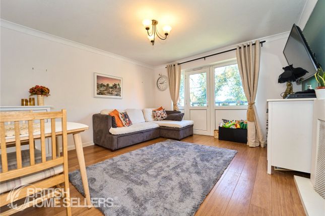 8, Hawksmoor, Shenley photo 4