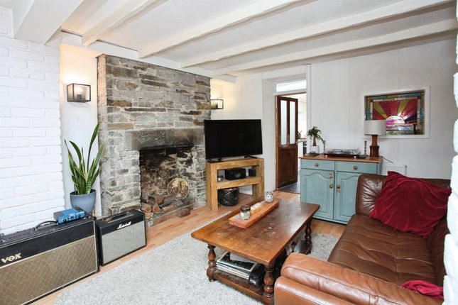 3, Cross Inn Road, Pontyclun photo 3