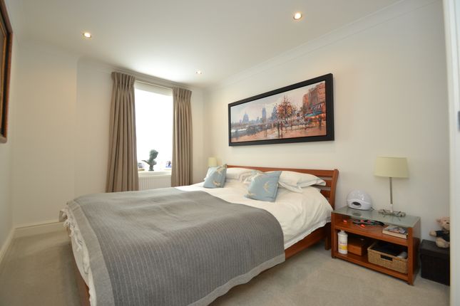 Avenue Elmers, Surbiton photo 4