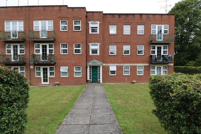 Thumbnail Flat to rent in 7 Upper Park Road, Camberley