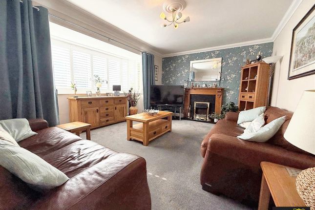 33, Alexandra Road, Weymouth photo 2