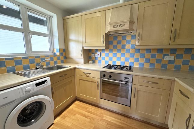 2, Wells Court, Barnsley photo 2