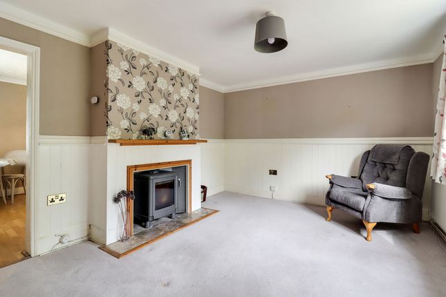Kyelang, Kennel Lane, Windlesham photo 4