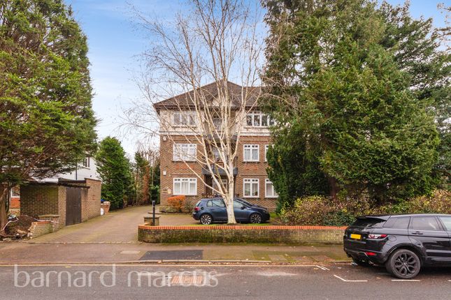 Thumbnail Flat for sale in Worcester Road, Sutton