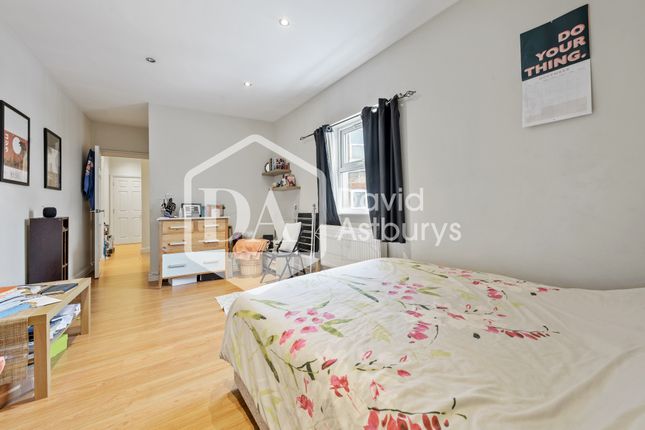Flat 2, 4A, Park Road, Crouch End photo 2