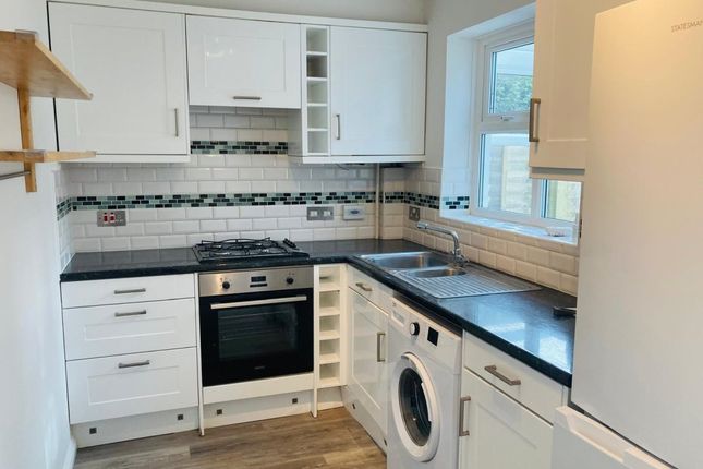 19, Primrose Copse, Horsham photo 5