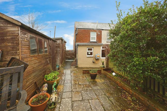 63, Horsebridge Hill, Isle of Wight photo 3