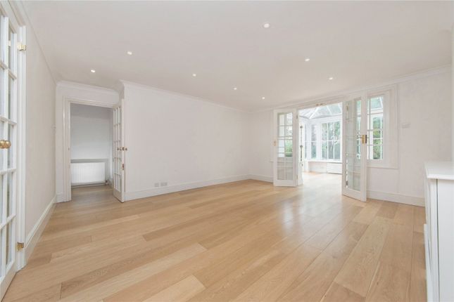 Flat to rent in Buckland Crescent, Belsize Park