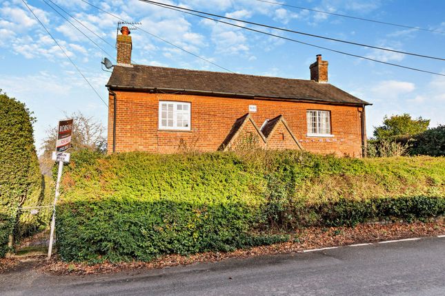 Thumbnail Cottage for sale in Chenies, Chorleywood