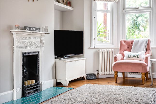 32, Heathfield South, Twickenham photo 4