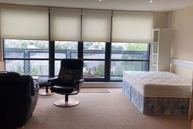 Studio To Rent Castle Street, Swansea Sa1