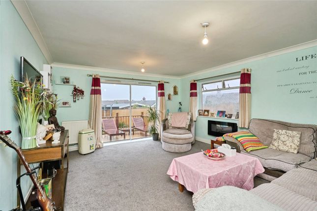 78, Hinton Road, Isle of Wight photo 4