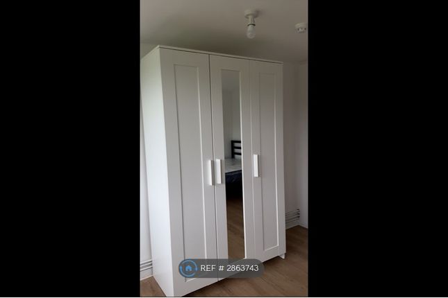 Yarrow Place, Conniburrow, Milton Keynes photo 5