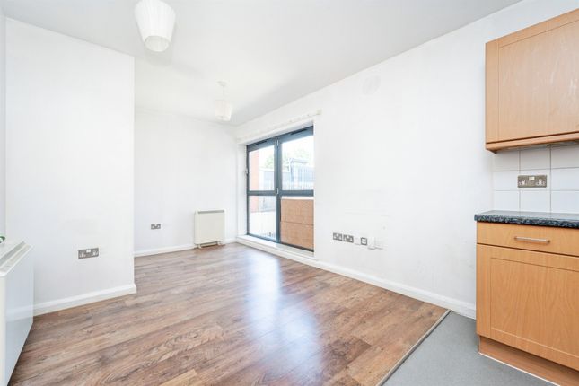 9, Poppy Court, Headstone Drive, Harrow photo 2
