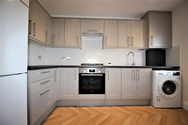Thumbnail Flat to rent in Middleton Avenue, Chingford