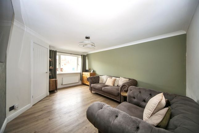 26 Sturton Avenue, Wigan photo 4