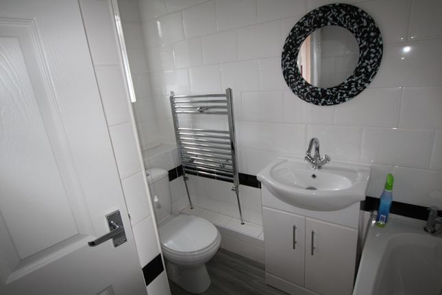42 Strand Street, Mountain Ash photo 4
