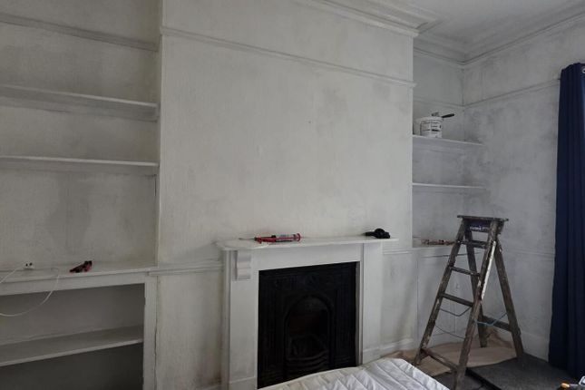 Flat 1, 18a, Winner Street, PAIGNTON photo 2