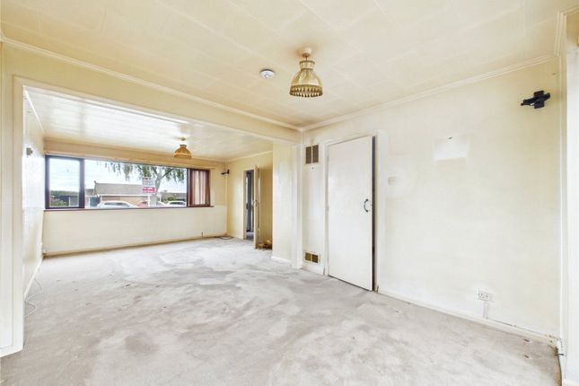 75, Broom Knoll, Colchester photo 2