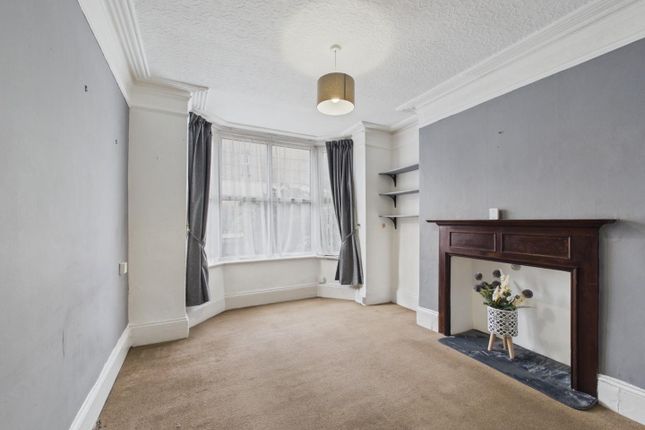 Lower Flat, 62, Sussex Avenue, Ashford photo 2