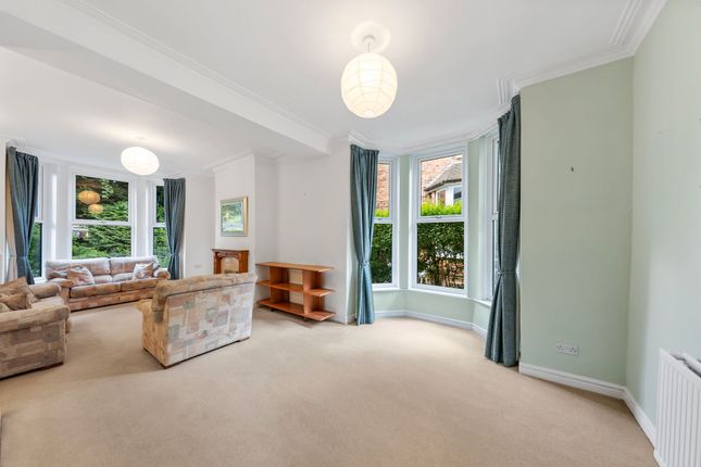 7 Lyndale Avenue, Warrington photo 3