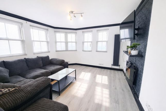 Flat 1, Robin Hood Quay, Old Road, Gosport photo 2
