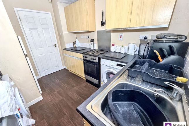 84 Swannington Road, Leicester photo 3