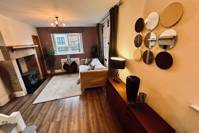 10, BELPER photo 3