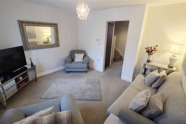 24, Charter Court, Winsford photo 3