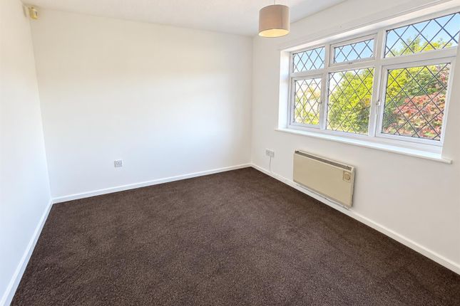 253, Woodruff Way, Walsall photo 5
