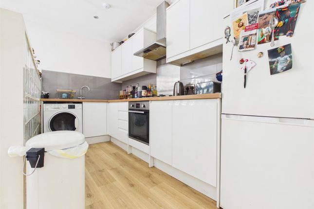 108a, Lansdowne Place, Hove photo 2