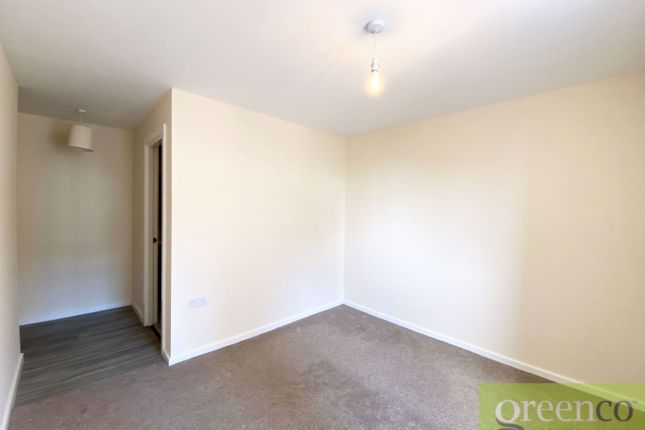Flat to rent in Seymour Grove, Old Trafford, Trafford